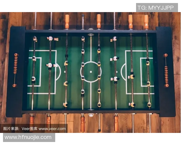 足球明星掀翻桌子事件背后的真相与影响分析